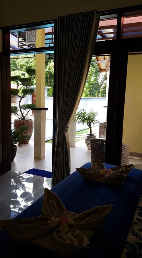 Hotel Mias Jungle House à Lovina Beach Extérieur photo