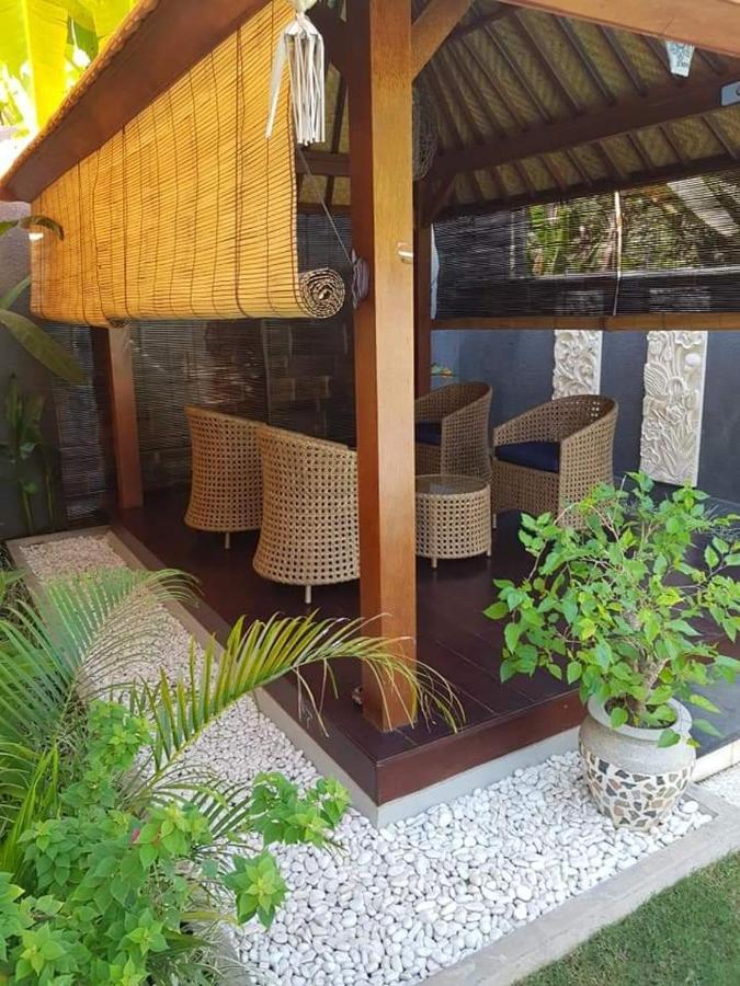 Hotel Mias Jungle House à Lovina Beach Extérieur photo