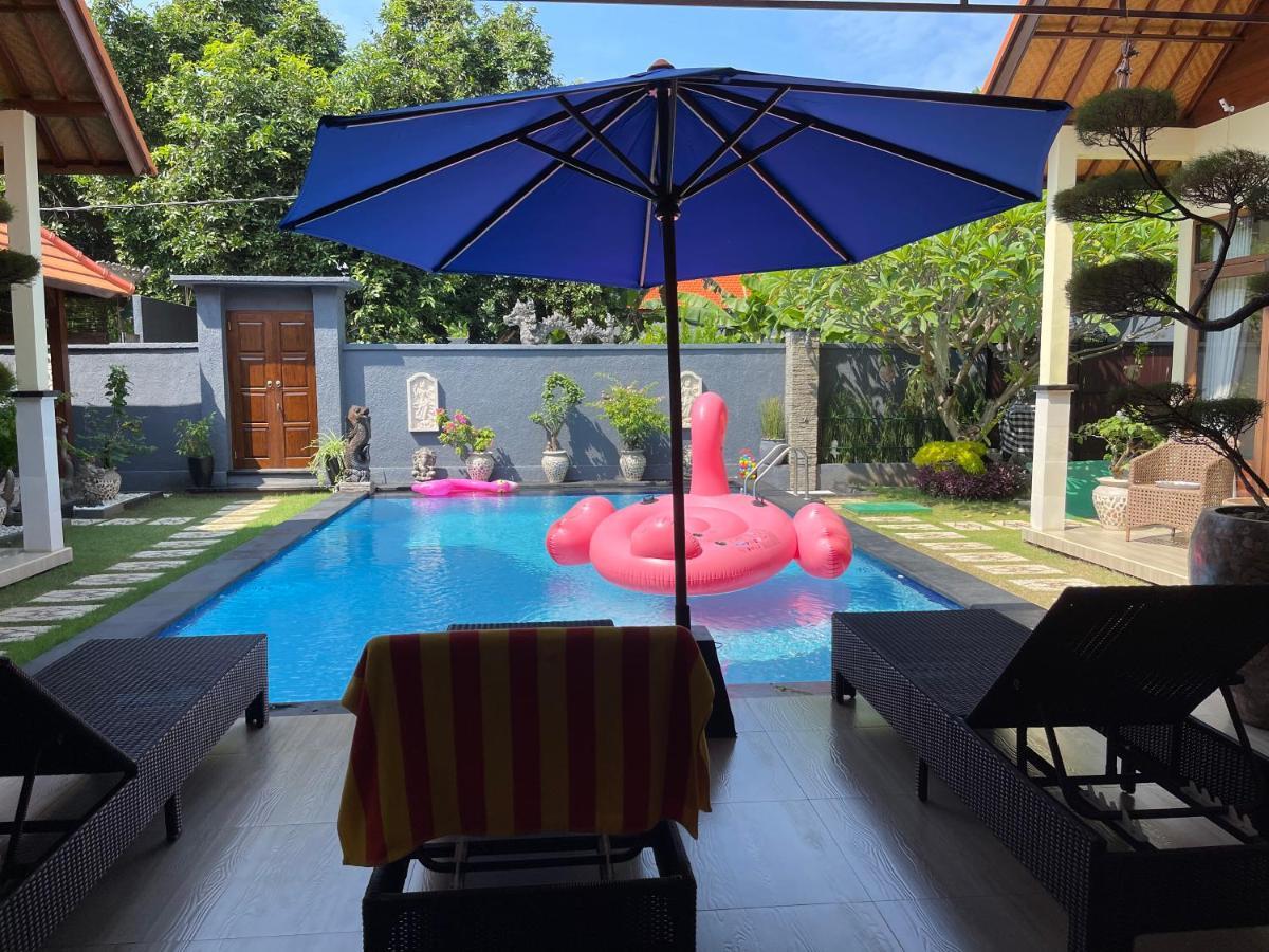 Hotel Mias Jungle House à Lovina Beach Extérieur photo