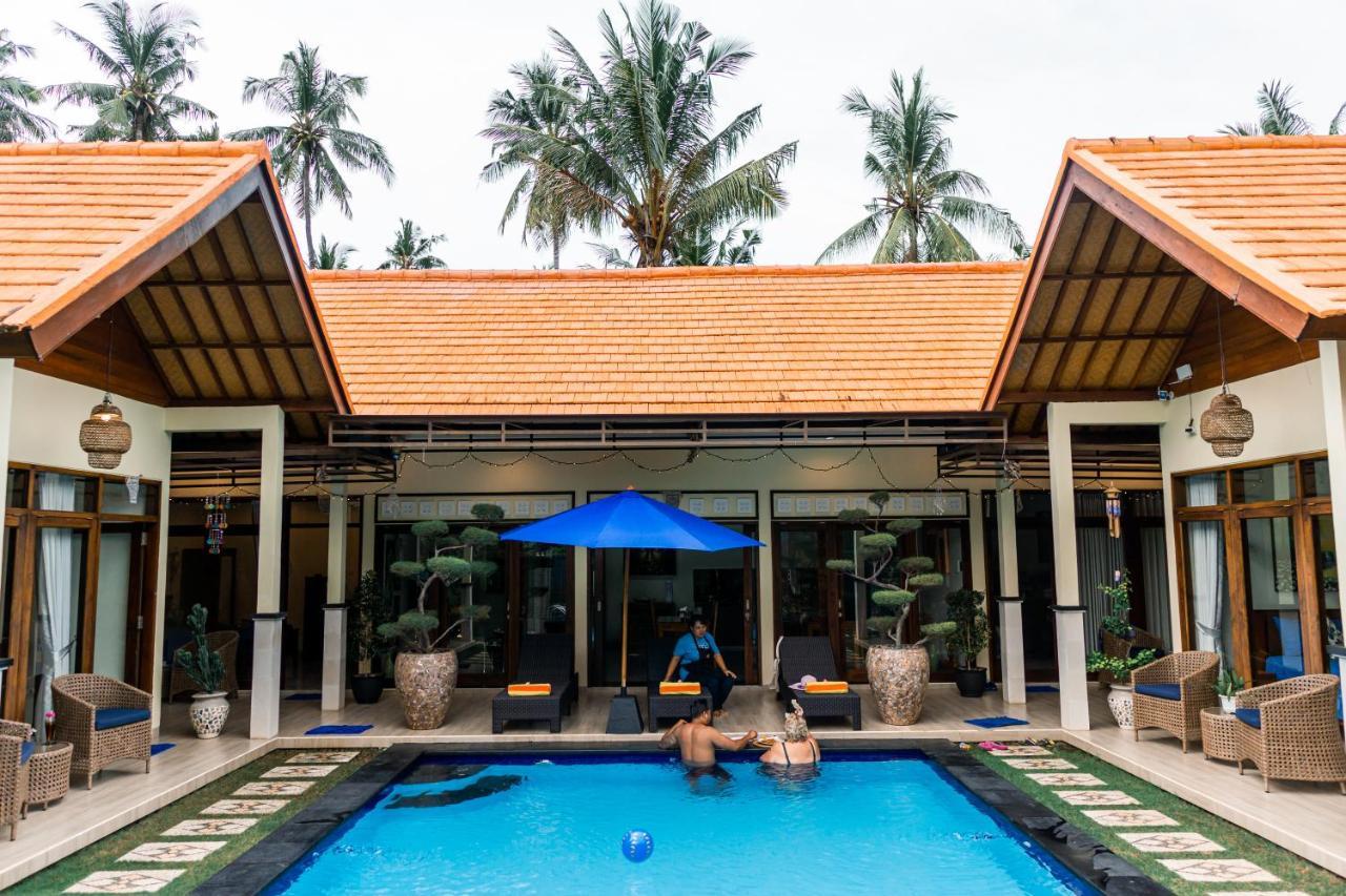 Hotel Mias Jungle House à Lovina Beach Extérieur photo