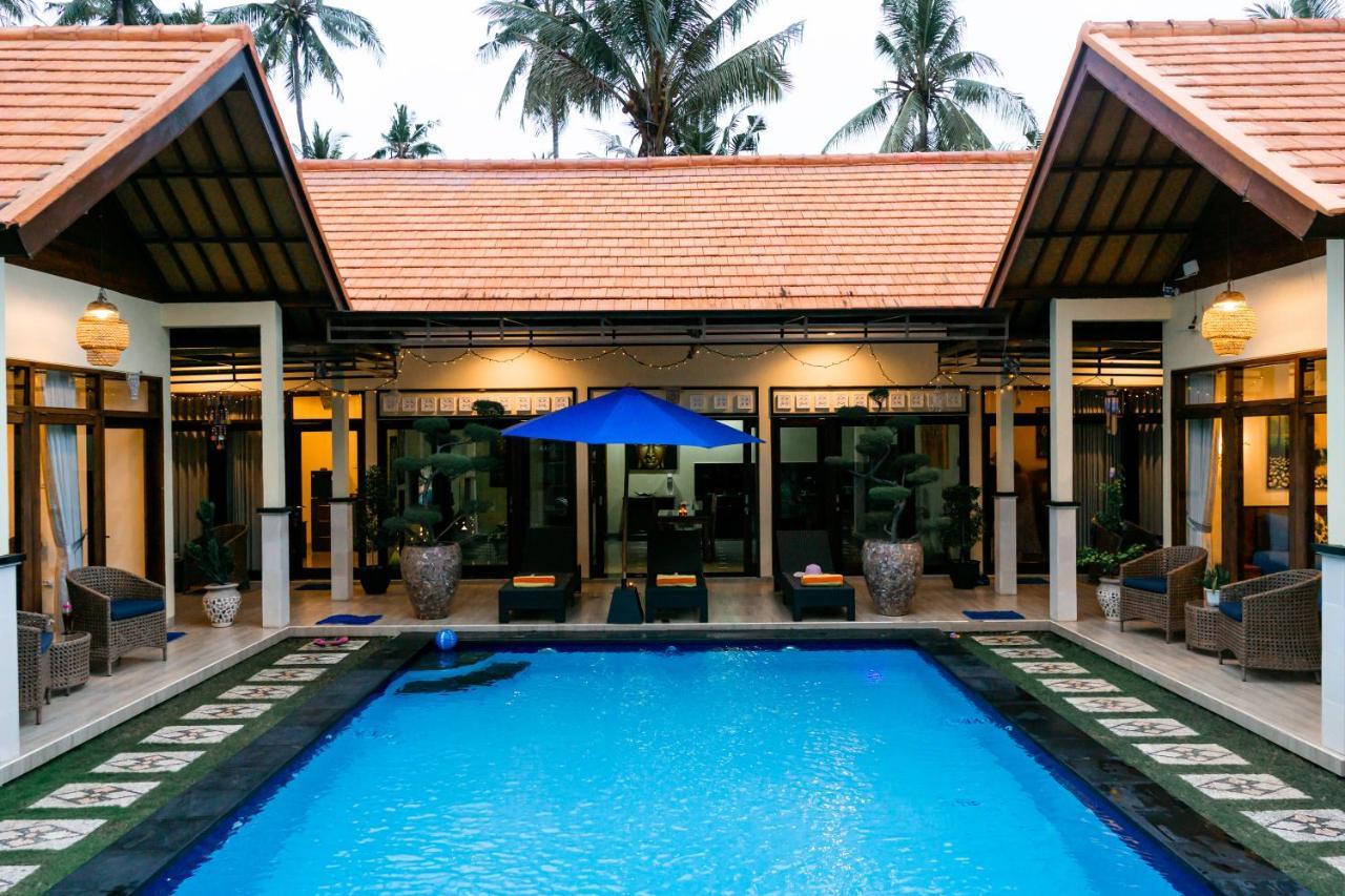 Hotel Mias Jungle House à Lovina Beach Extérieur photo