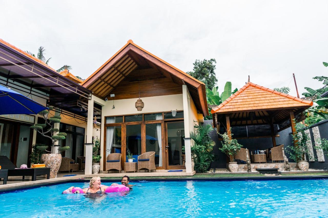 Hotel Mias Jungle House à Lovina Beach Extérieur photo