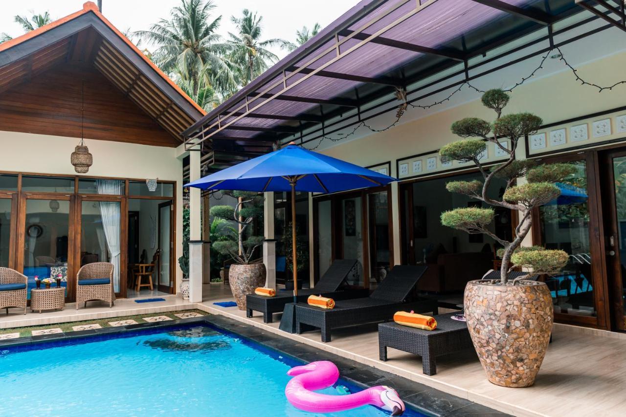 Hotel Mias Jungle House à Lovina Beach Extérieur photo
