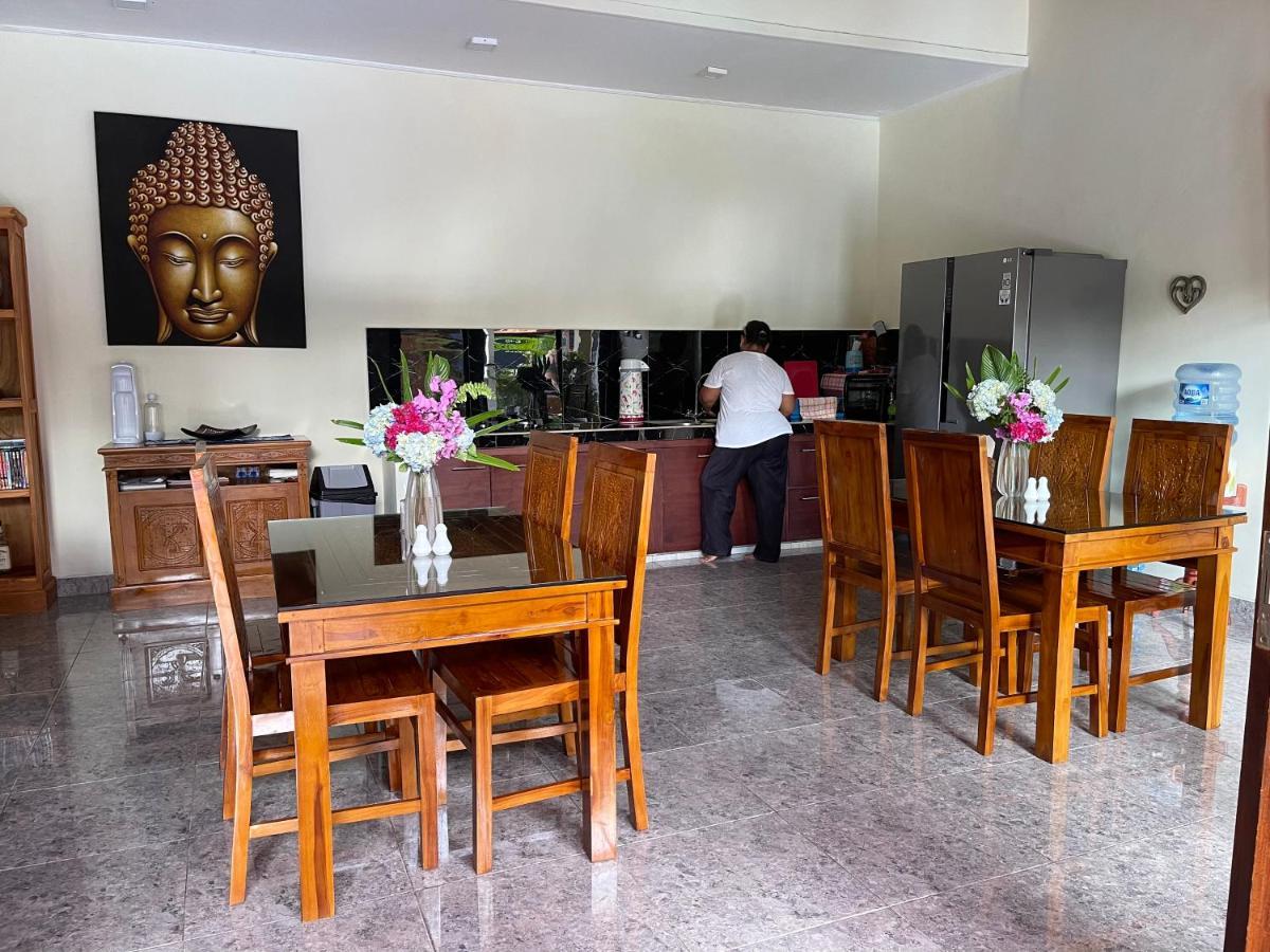 Hotel Mias Jungle House à Lovina Beach Extérieur photo